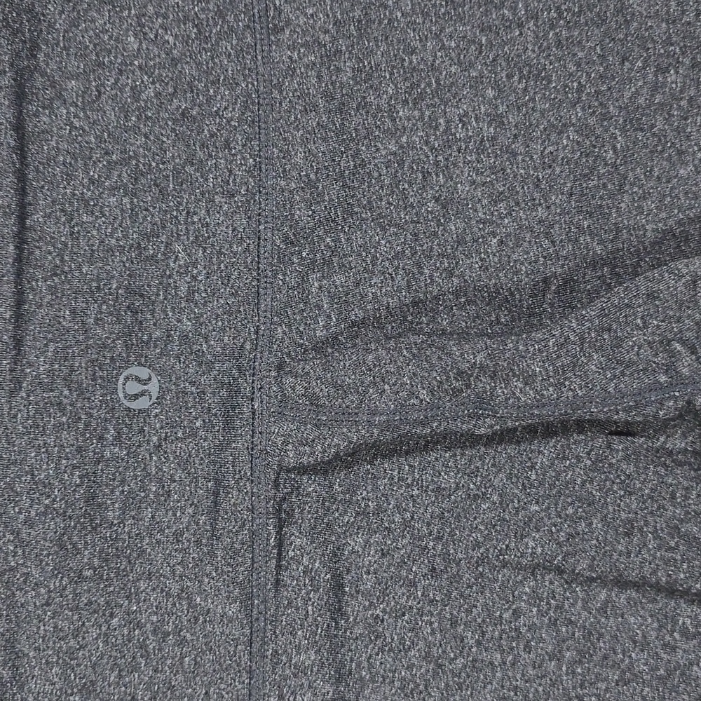 Lululemon Grey Crop Leggings Size 8 - Picture 3 of 6